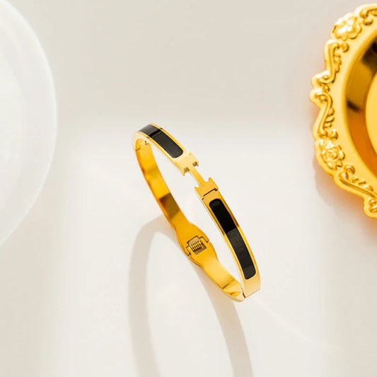 The Mia Bangle