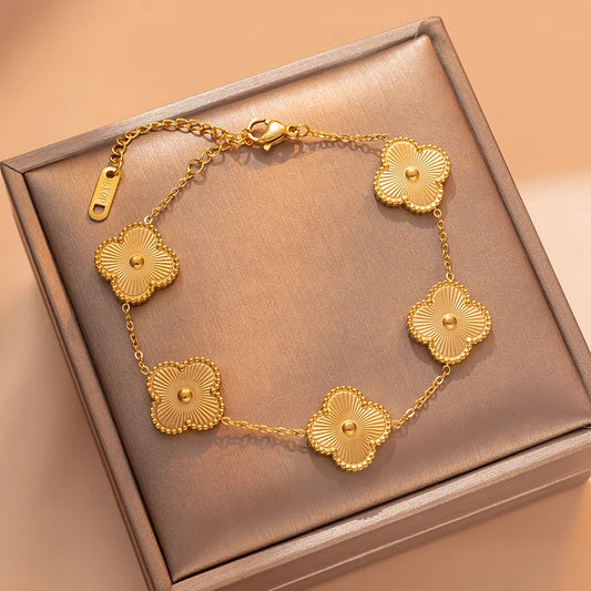 The Lily Bracelet